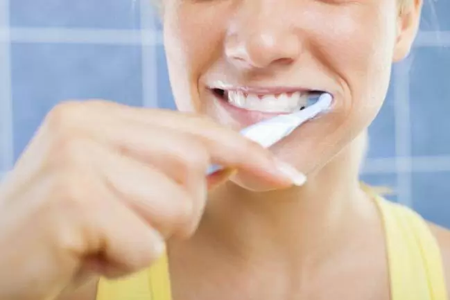 How to live a healthy life by Oral Health Care